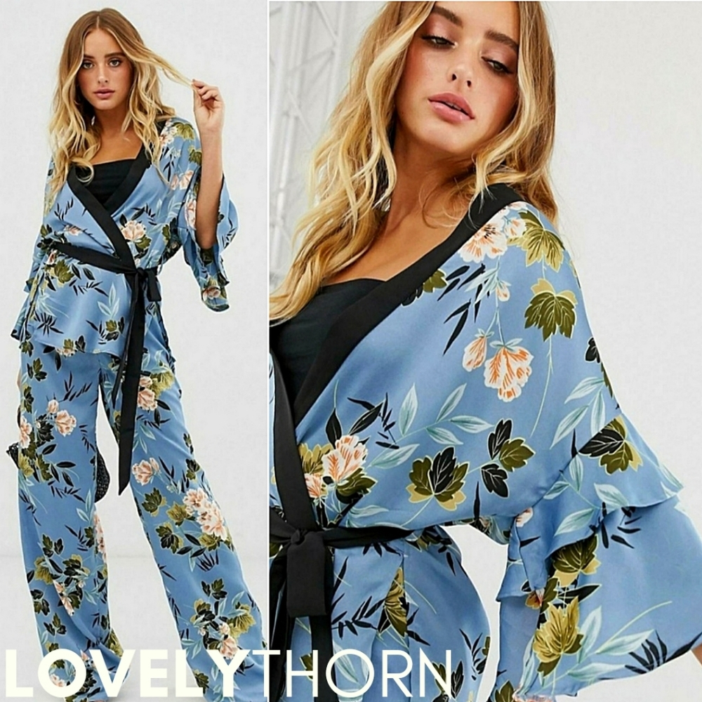 MISSGUIDED // kimono wrap floral ruffle jacket - Picture 1 of 10
